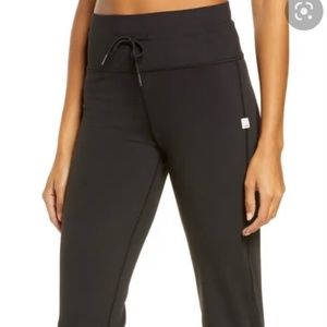 Vuori Daily Joggers